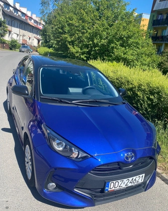 Toyota Yaris cena 59000 przebieg: 37600, rok produkcji 2020 z Bielawa małe 106